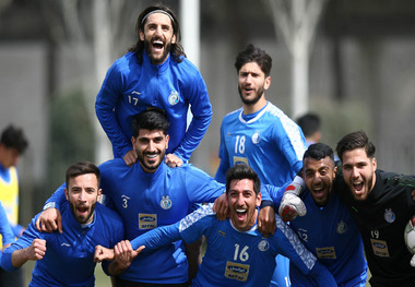 فرهاد مجیدی به استقلالی ها استراحت داد
