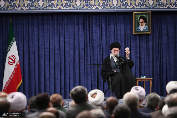 رهبر انقلاب: کشف حجاب حرام شرعی و سیاسی است/ دشمن با برنامه وارد شده ما هم باید با برنامه وارد شویم/  انتخابات می‌تواند مظهر قدرت ملی باشد