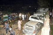 عکس/ انفجار کامیون میوه در لاهور