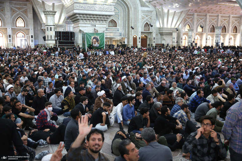 حضور شخصیت‌های سیاسی و مسئولان کشوری و لشکری در مراسم سالگرد ارتحال حضرت امام خمینی (س) -3