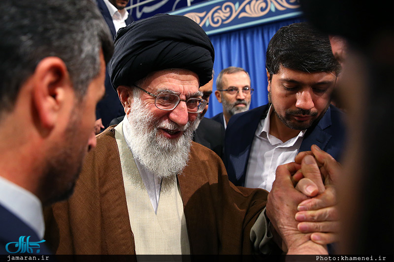 دیدار شرکت‌کنندگان در اجلاس «محبان اهل‌بیت(ع) و مسئله تکفیری‌ها» با رهبر معظم انقلاب 