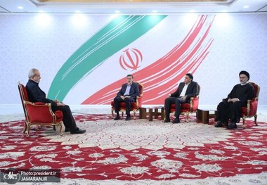 این پرسش و پاسخ نیست، گفت‌وشنودی طراحی نشده با رئیس جمهور است + عکس