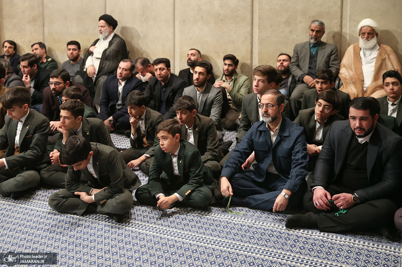 دیدار جمعی از رأی اولی‌ها و خانواده‌های شهدا با رهبر معظم انقلاب