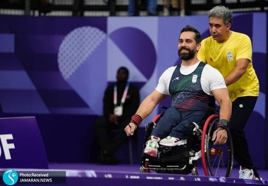 نقره مجموع و چهارمی جهان برای پاراوزنه بردار ایران