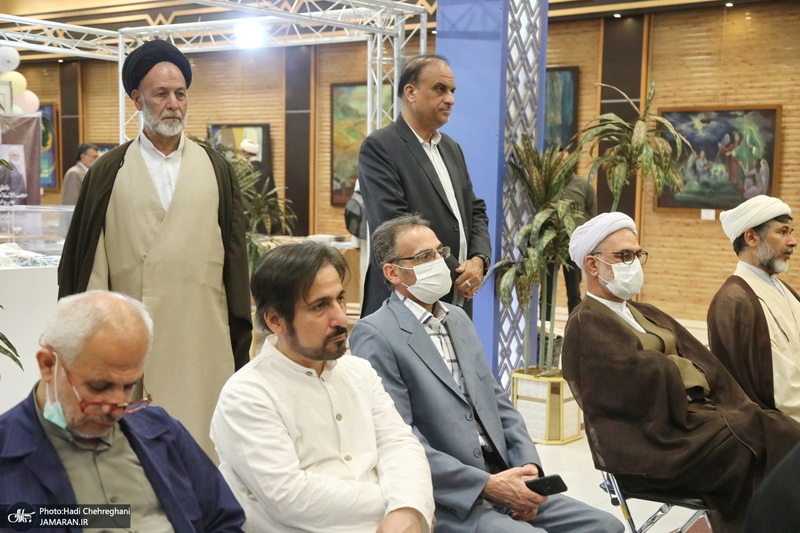 نشست علمی «جایگاه تراث روایی در مبانی مکتب قم» در نمایشگاه حضور صد ساله خورشید