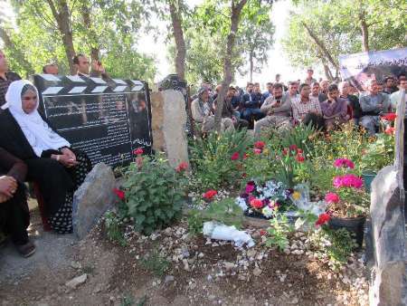 چهارمین سالگرد درگذشت طاها کریمی فیلم ساز بانه ای برگزار شد