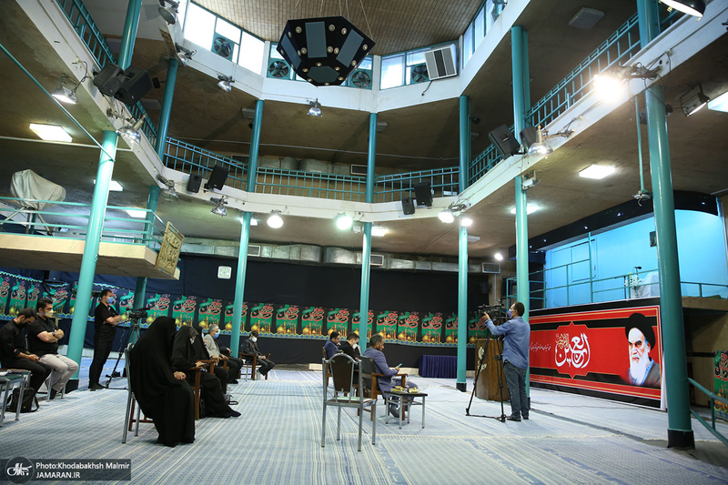 شب شعر «اين محرم وصفر است كه اسلام را زنده نگه داشته است» در حسینیه جماران