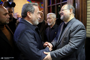 مراسم ترحیم مادر محمد شریعتمداری