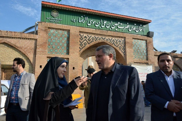 احزاب هنوز کارکرد واقعی خود را ندارند  تکذیب ممنوع التصویر شدن شهردار تهران