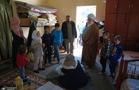 دیدار و گفت‌وگوی هیأت نمایندگان رهبر انقلاب با جمعی از جنگ‌زدگان سوری مستقر در لبنان (4)