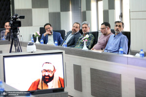 نشست صمیمانه اعضا هیات علمی پژوهشکده امام خمینی و انقلاب اسلامی با تولیت  معزز به مناسبت روز معلم