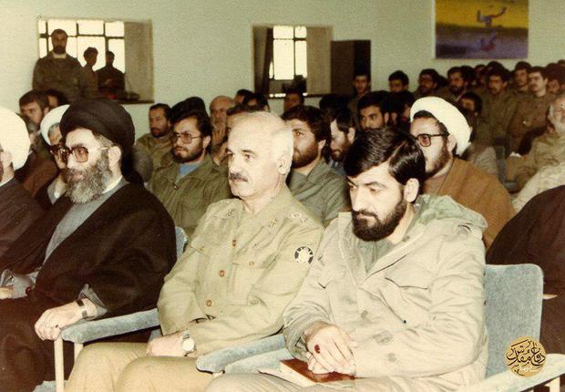 حکم امام به ایت الله خامنه‌ای برای هماهنگی امور ارتش و سپاه پاسداران