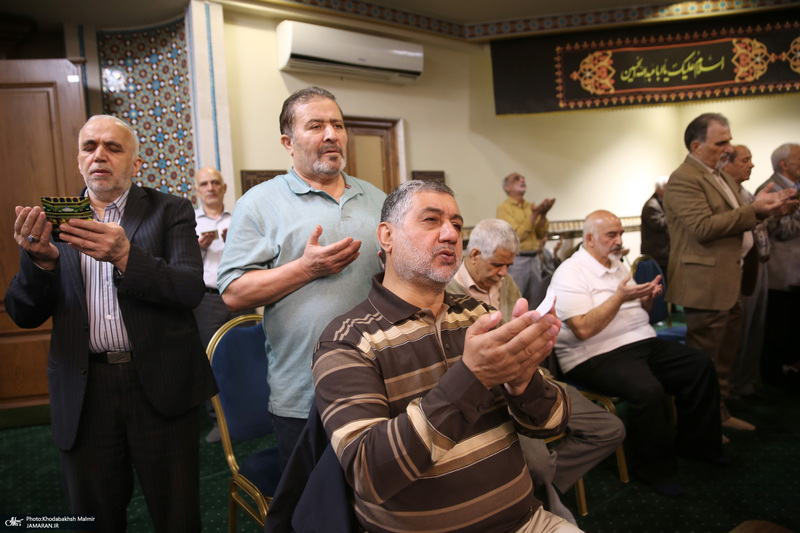 اقامه نماز عید سعید فطر در حسینیه شماره 2 جماران