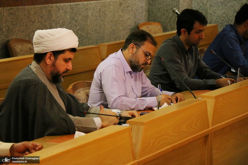 اندیشه های اخلاقی امام خمینی در شرح حدیث جنود عقل و جهل - فاطمه طباطبایی