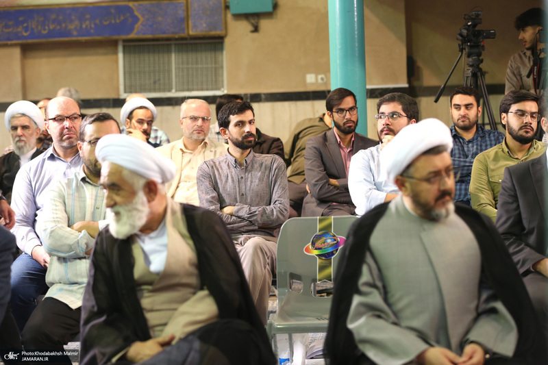 دیدار اعضای جبهه فرهنگی نقلاب اسلامی با سید حسن خمینی