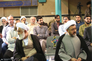 دیدار اعضای جبهه فرهنگی نقلاب اسلامی با سید حسن خمینی