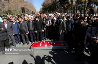 تشییع پیکر آیت‌الله مستجابی در اصفهان (16)