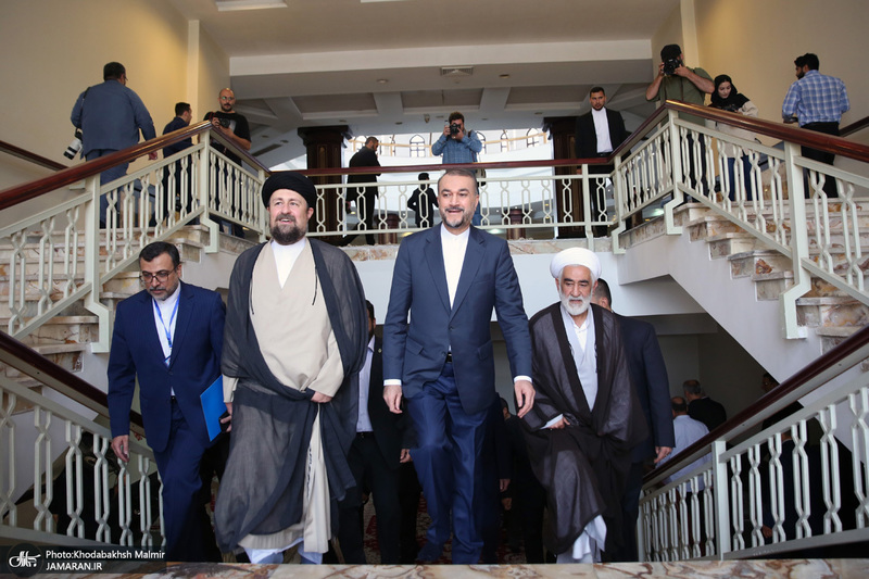 تجدید میثاق وزیر ، معاونان ومسئولان وزارت خارجه با آرمان های حضرت امام (س)