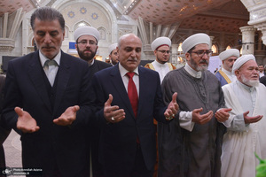 ادای احترام جمعی از علمای اهل سنت کشور سوریه به مقام شامخ حضرت امام (س)