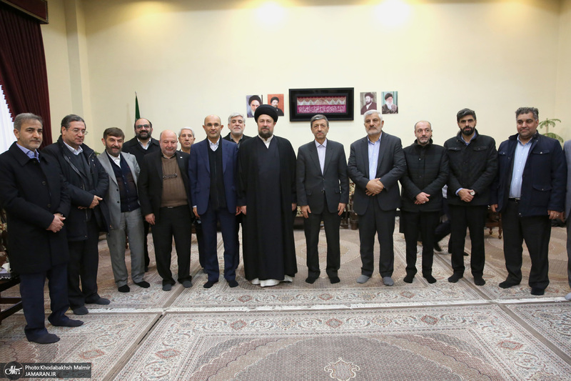 دیدار رییس و جمعی از معاونان و کارکنان ستاد اجرایی فرمان حضرت امام با سید حسن خمینی