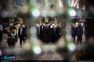 ادای احترام حسن روحانی به امام خمینی و رییس فقید مجمع تشخیص مصلحت نظام