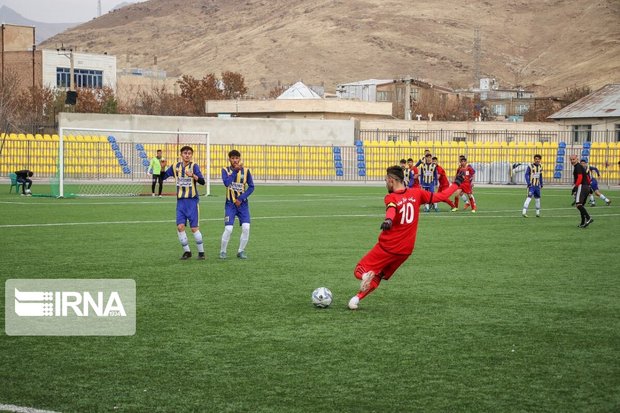 تیم فوتبال امید نوین فولاد یزد از گل گهر سیرجان شکست خورد