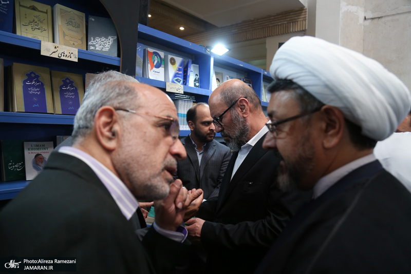 حضور حجت الاسلام و المسلمین علی کمساری در سی و ششمین نمایشگاه کتاب تهران