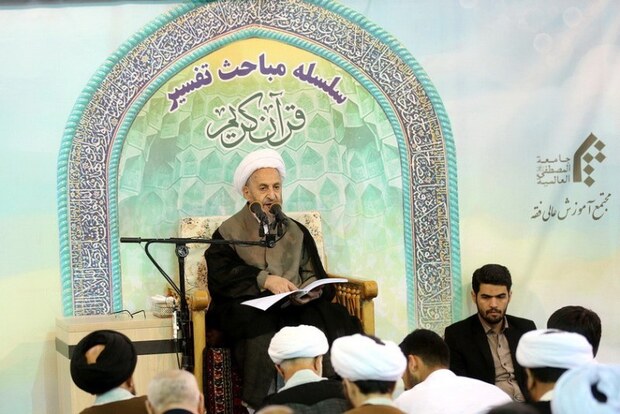 آیت الله سبحانی: آمریکا عامل اصلی بروز جنگ دردنیاست