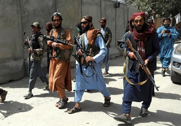 طالبان: جادوگران را دستگیر کردیم + عکس