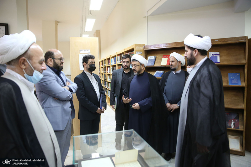 بازدید رئیس موسسه تنظیم و نشر آثار امام خمینی (س) از کتابخانه پژوهشگاه قوه‌قضاییه