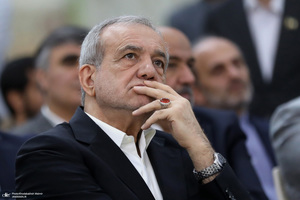 تجدید میثاق رئیس‌جمهور و اعضای دولت با آرمان‌های حضرت امام خمینی (س) - 2