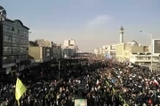 حضور گسترده تشییع کنندگان در خیابان آزادی