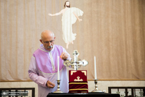 مراسم بزرگداشت امام خمینی(س) در کلیسای «سرکیس مقدس»