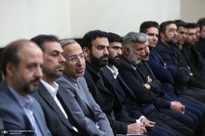 دیدار رئیس، مدیران و کارکنان ستاد اجرایی فرمان امام (ره) با سید حسن خمینی