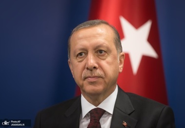 اردوغان تایید کرد که به خاک سوریه چشم دارد/ اگر منطقه پس از جنگ جهانی اول تقسیم نمی‌شد، شهرهای حلب، شام، حماه و حمص همانند غازی عنتب و استانبول به عنوان شهرهای ترکیه باقی مانده بودند و ما همچنان در یک کشور واحد بودیم!