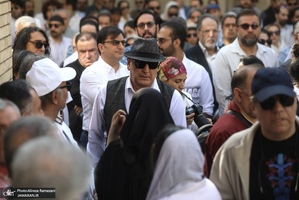 مراسم تشییع ناصر تقوایی