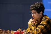 تساوی با چانش بدشانسی برابر مرد 2 شطرنج جهان/ کاروانا از چنگ فیروزجا گریخت! +تحلیل