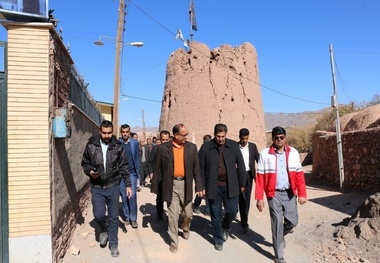 بازسازی ۹۰۰ واحد مسکونی در شهرستان راور آغاز می‌شود