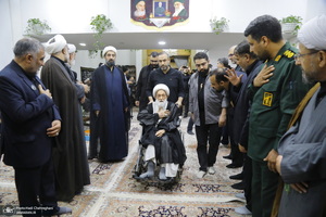 مراسم بزرگداشت رئیس جمهوری و یارانش در حرم حضرت معصومه(س)