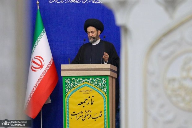 امام جمعه اردبیل: در تاریخ نوشته شود که رئیس جمهور آمریکا بر عنوان خلیج فارس صحه گذاشت