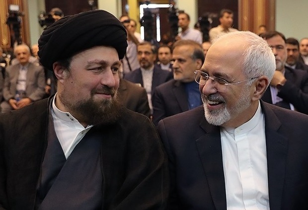 حفید الامام الخمینی: دخان الحظر على ظریف سیعمی الامیرکیین أنفسهم