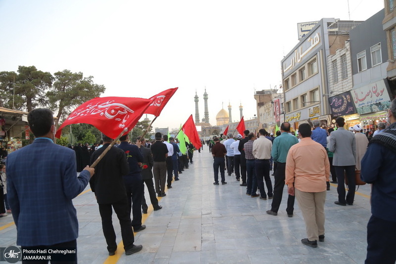 پیاده روی خادمان حرم کریمه اهل بیت(ع) در شب ولادت امام رضا(ع)