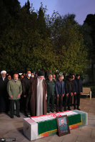 اقامه نماز رهبر معظم انقلاب بر پیکر سردار شهید سیدرضی موسوی