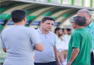 تصویری از استارت قلعه‌نویی با ذوب آهن
