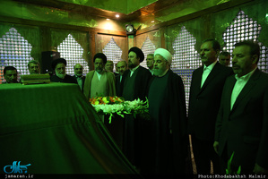 تجدید میثاق رئیس جمهور و هیات دولت با آرمان حضرت امام(س) 