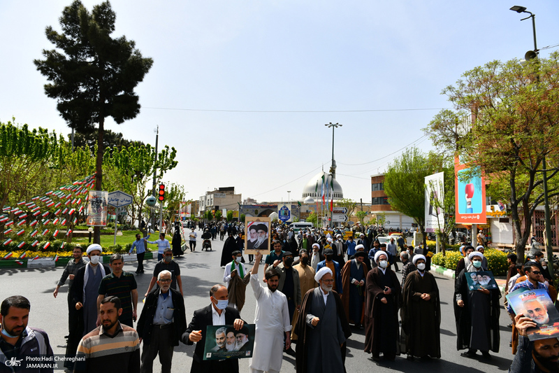 راهپیمایی مردم قم در اعتراض به هتک حرمت تمثال حضرت امام (س)
