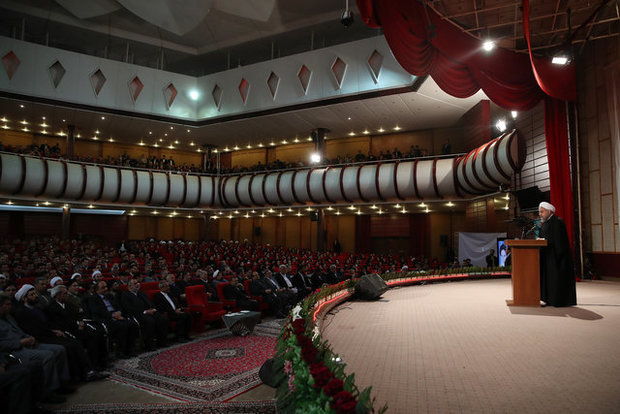 روحانی: دنیا با مشاهده قدرت اقتصادی ایران پای برجام را امضاء کرد