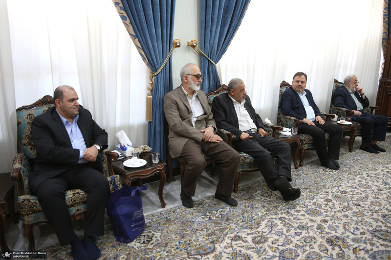 دیدار مدیر و معاونین روزنامه اطلاعات با سید حسن خمینی