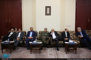 حاشیه های تجدید میثاق رئیس جمهور و هیات دولت با آرمان حضرت امام(س)