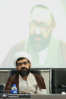 نشست صمیمانه اعضا هیات علمی پژوهشکده امام خمینی و انقلاب اسلامی با تولیت  معزز به مناسبت روز معلم